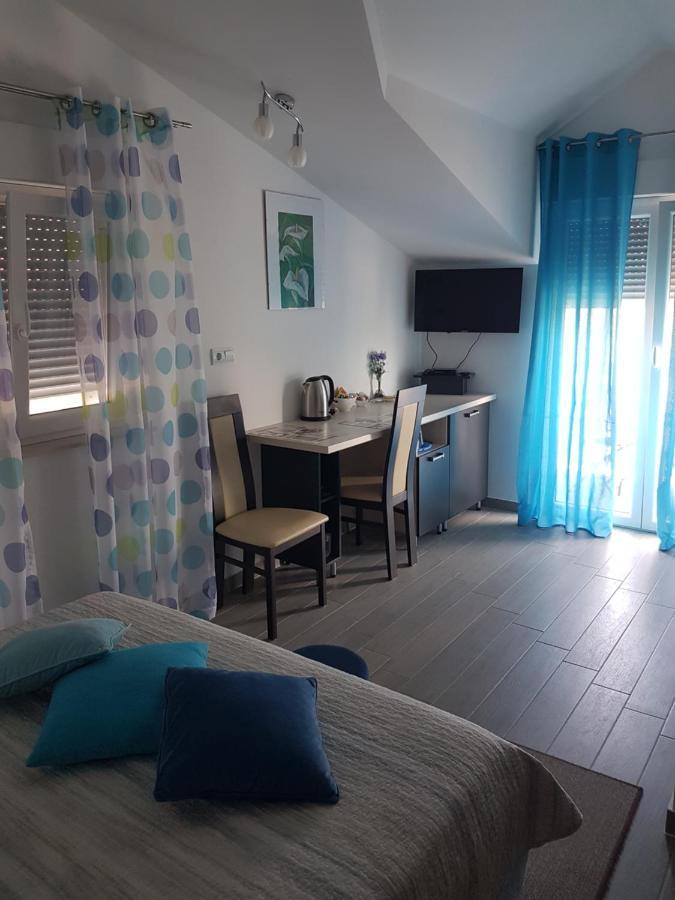 Gabi Rooms & Studio Apartment 로조박 외부 사진