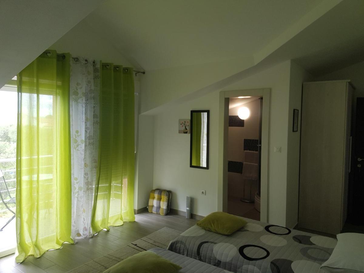 Gabi Rooms & Studio Apartment 로조박 외부 사진