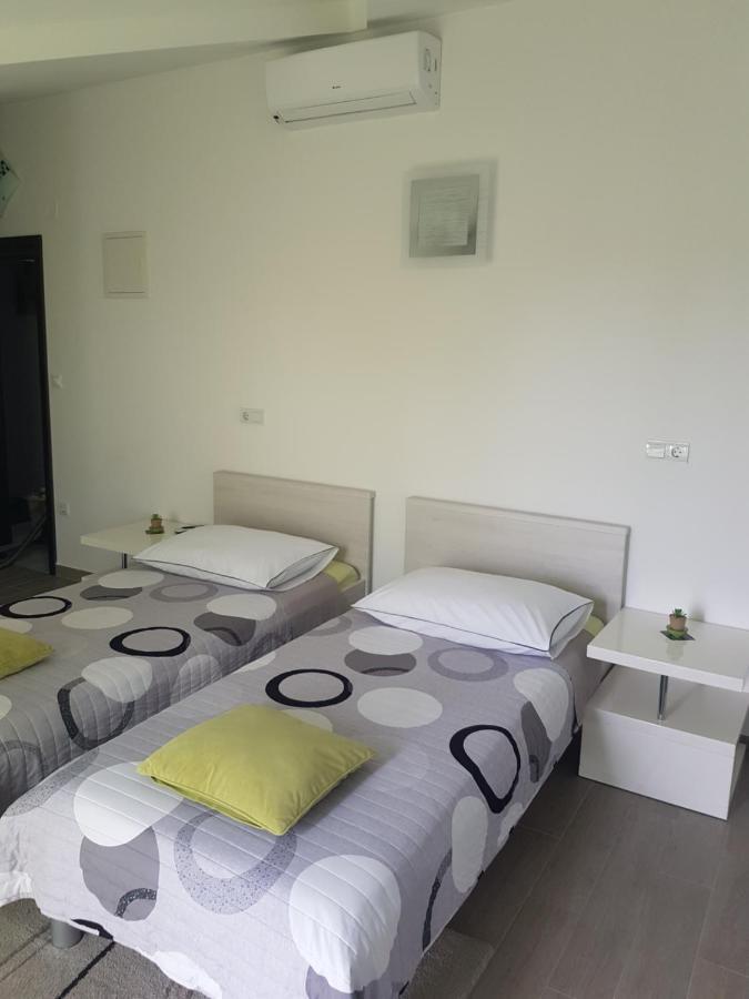 Gabi Rooms & Studio Apartment 로조박 외부 사진